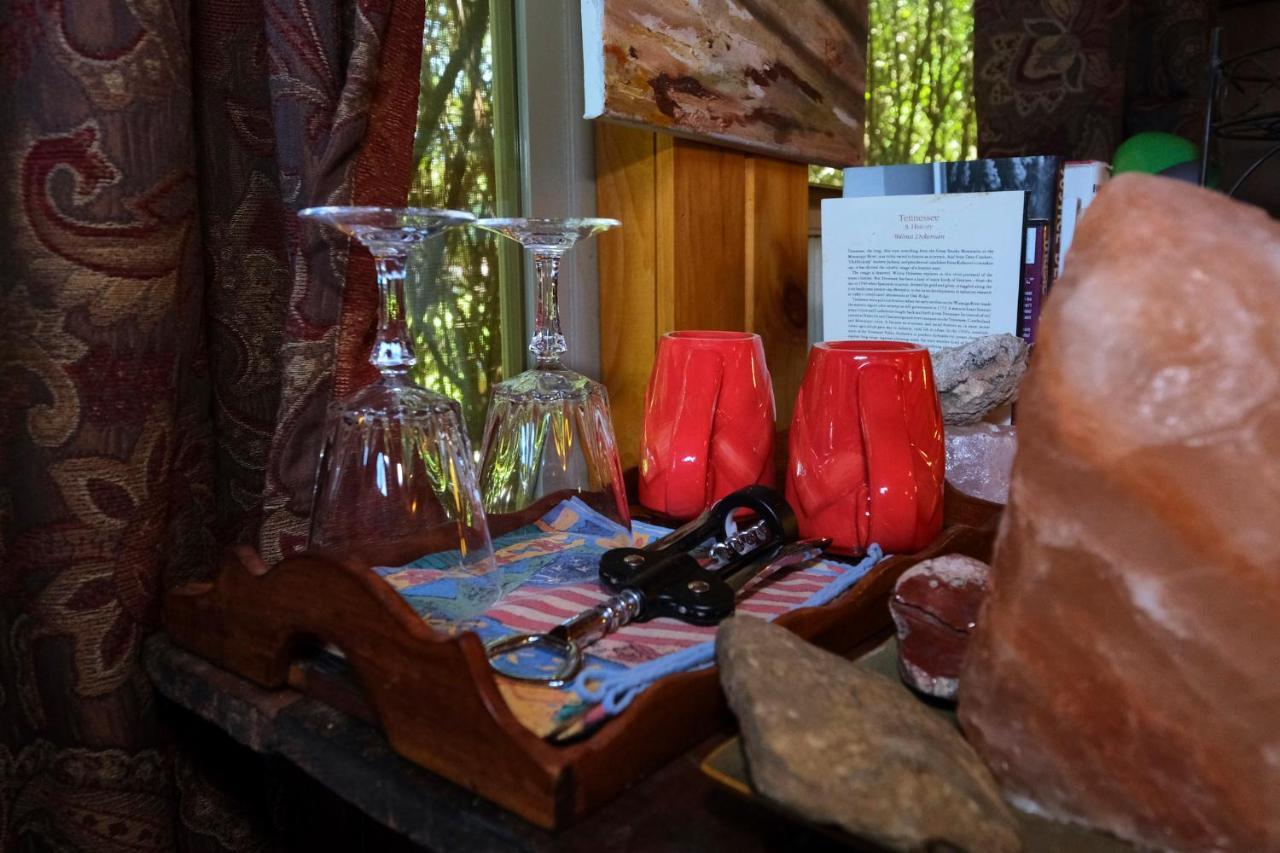 Creekwalk Inn Bed And Breakfast With Cabins Cosby Bagian luar foto
