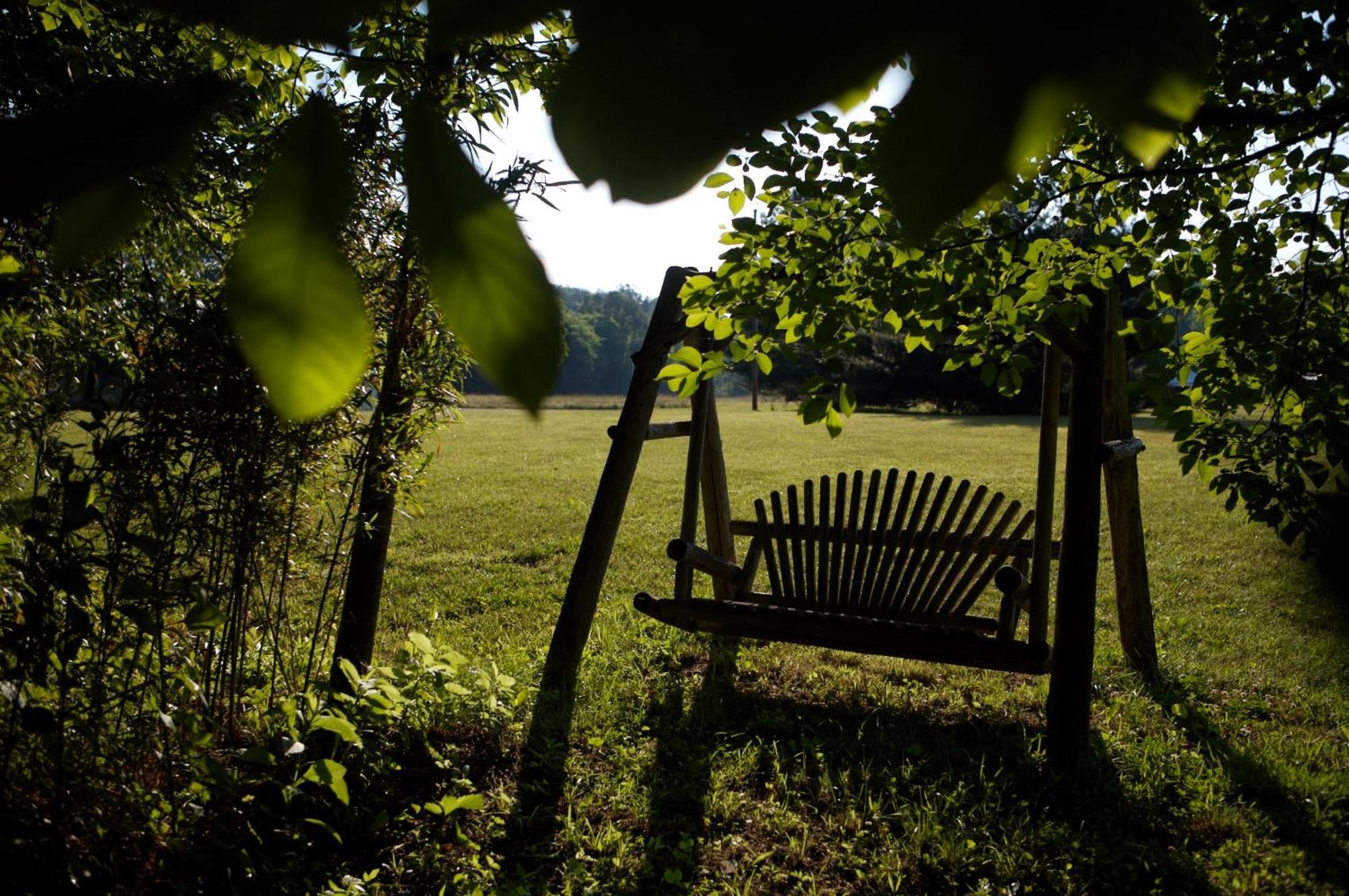 Creekwalk Inn Bed And Breakfast With Cabins Cosby Bagian luar foto